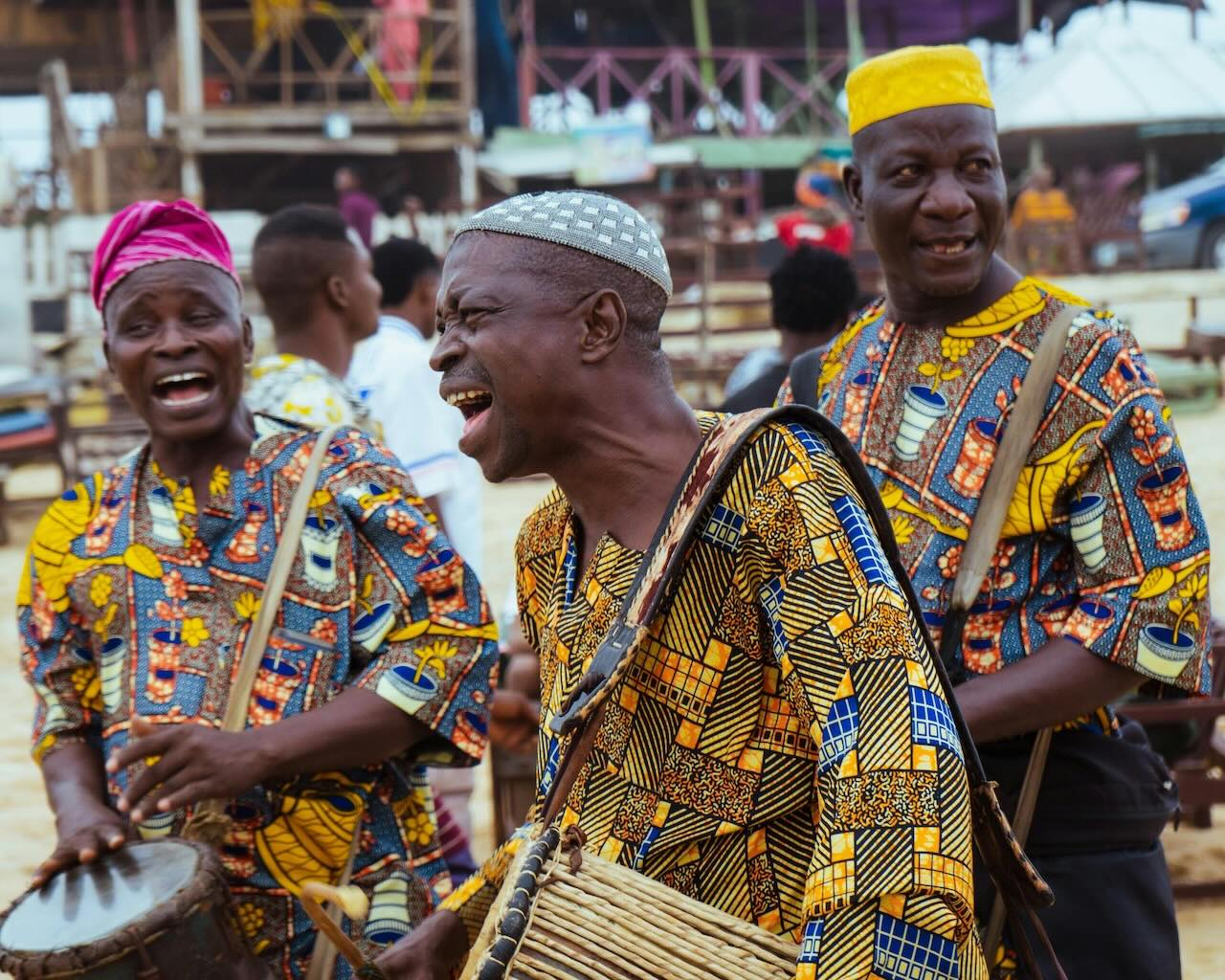 Gruppo di percussionisti africani photo by Aj Collins Artistry (Pexels)
